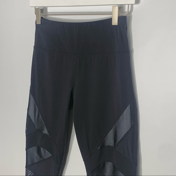 SWEATY Betty Black Leggings Power Wetlook Mesh Crop XS - Picture 4 of 12